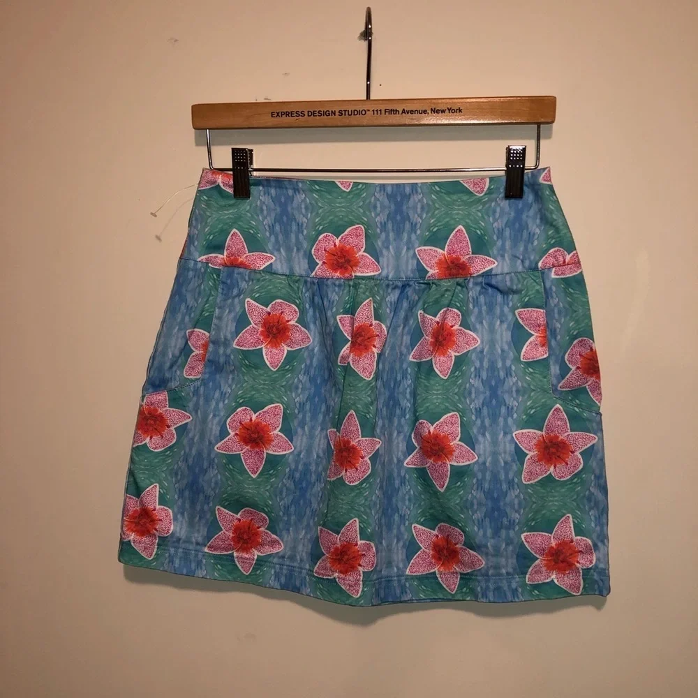 Kaeli smith pretty pink / blue flower skirt xs.